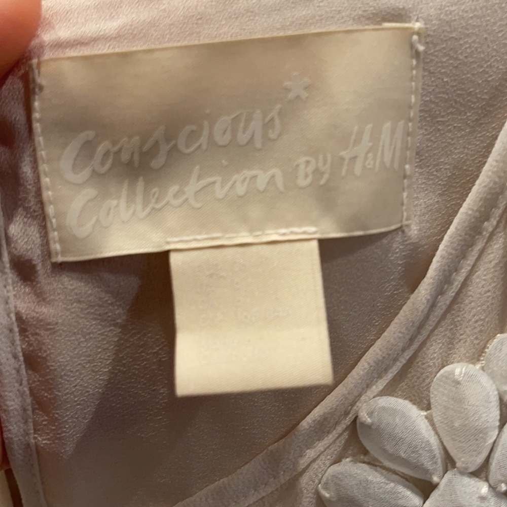H&M Conscious Collection Ruffle Cream Muslin water fall Dress - Picture 5 of 9